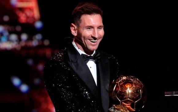Lionel Messi recibió su séptimo Balón de Oro. Foto tomada de las redes sociales del jugador. 