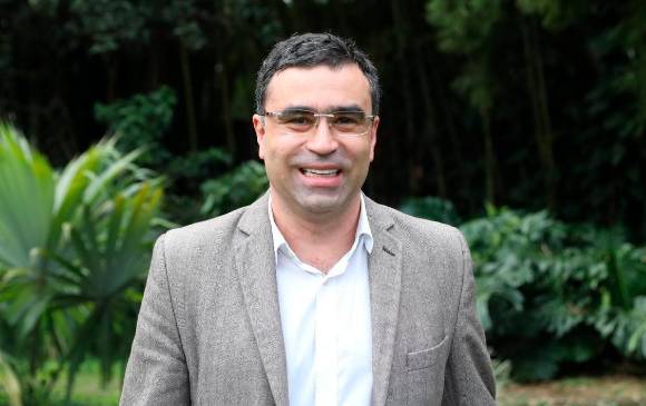 Roldán se ha especializado en derecho, interés público y estudios políticos y sociales y ha sido profesor y catedrático. FOTO cortesía