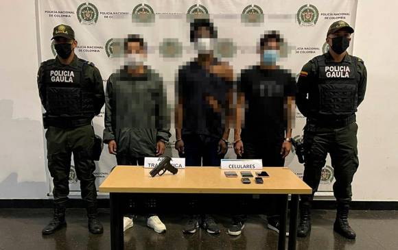 Además de rescatar a la mujer, las autoridades capturaron a tres personas señaladas del hecho. FOTO Cortesía