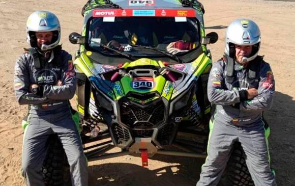 Mateo, uno de los criollo más experimentados en el Dakar, y Javier Vélez. Son optimistas ante el desafío. FOTO INSTAGRAM MORENO