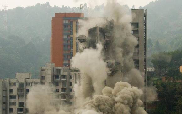 El edificio Space, que estaba ubicado en el barrio El Poblado, al sur de la ciudad, colapsó el 12 de octubre de 2013. El hecho dejó 12 personas muertas. FOTO Esteban Vanegas