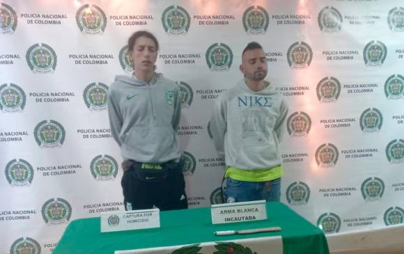 A los capturados se les incautó un arma blanca. FOTO: CORTESÍA DE LA FISCALÍA.