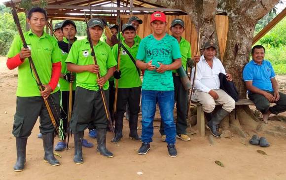 Estos son algunos de los guardias indígenas que custodian el bosque de Vichada, para prevenir deforestación y caza. FOTO cortesía