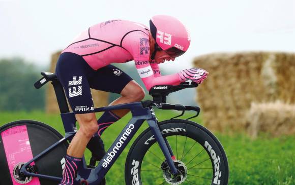 Rigoberto Urán escala firme en la general del Tour de Francia