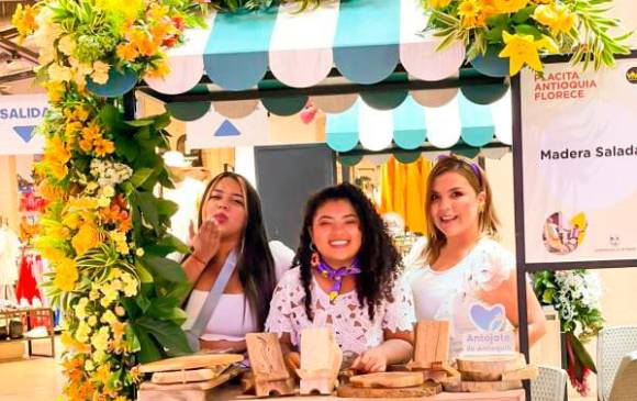 Madera Salada ya ha sido seleccionada para exponer sus productos en muestras de emprendimientos verdes, como ocurrió hace pocos días en el centro comercial Viva. FOTO cortesía