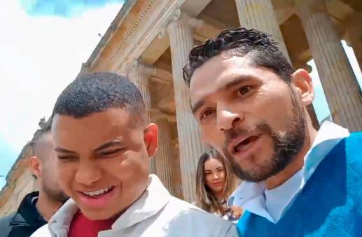 Así fue el video de Milton Fabiani (de azul) contra el congresista Miguel Polo Polo. FOTO: EXTRACTO DE VIDEO.