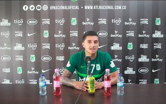 Yeison Guzmán durante su presentación a los medios. FOTO ATLÉTICO NACIONAL