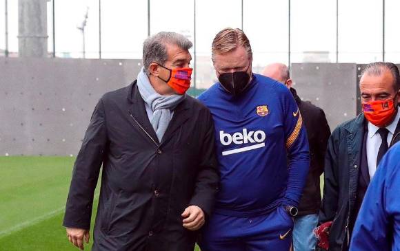Joan Laporta, visitó el plantel profesional masculino del Barcelona. FOTO TOMADA TWITTER BARCELONA