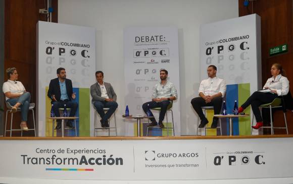 Ana Arboleda, Hernán Cadavid, Víctor Correa, Simón Echavarría, Santiago Murillo y Adriana Salas representaron a sus partidos en el Debate con candidatos a la Cámara. FOTO manuel saldarriaga
