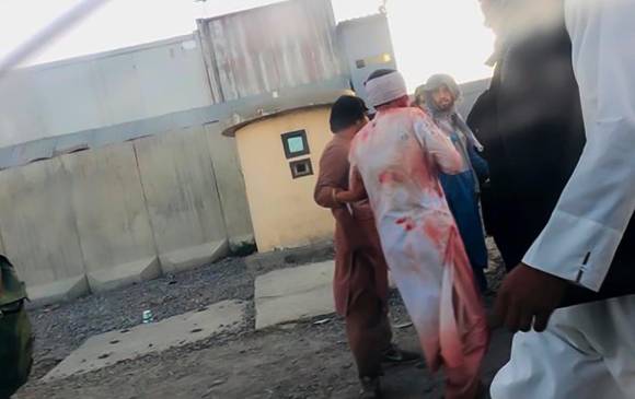 El Pentágono confirmó que se registró una explosión en las afueras del aeropuerto de Kabul. FOTO TWITTER / AristeguiOnline