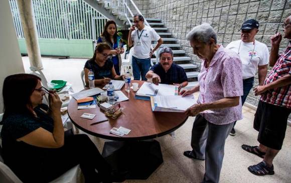 De los votantes en 2021, 93.318 fueron mujeres; 62.549 fueron hombres. 8.146 víctimas del conflicto sufragaron. FOTO jaime pérez