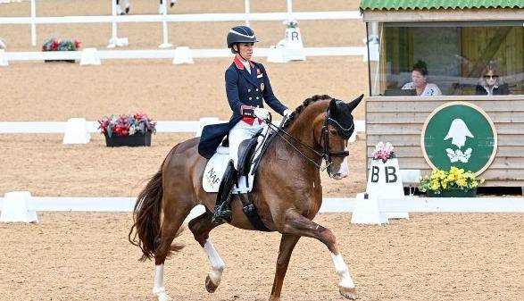 Charlotte Dujardin en competencia oficial de equitación. FOTO: INSTAGRAM CHARLOTTE DUJARDIN