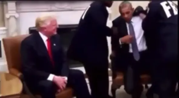 El video, compartido en Truth Social muestra al expresidente siendo esposado mientras Trump sonríe. Imagen tomada de captura de video. 