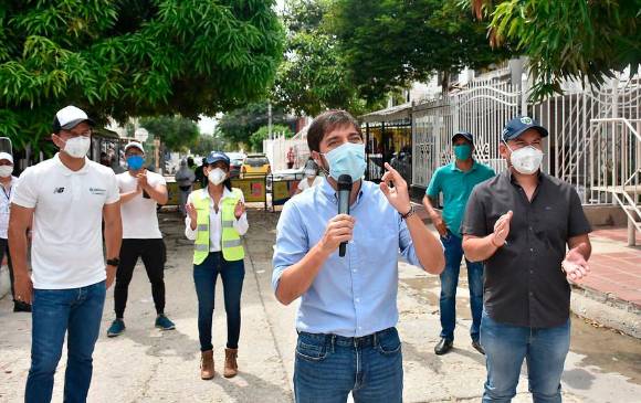 A juicio del alcalde de Barranquilla, las ciudades deberían estar concentradas en la logística para aplicar la vacuna. FOTO: COLPRENSA.