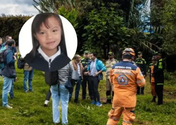 Valeria vestía uniforme del colegio: sudadera azul clara con el escudo del GCL y pantalón azul oscuro. Imagen: Redes Sociales.