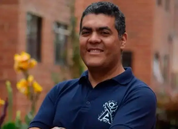 Pedro Enrique Rodríguez Suárez, ingeniero de sistemas de 45 años de edad, quien falleció en la Media Maratón de Bogotá. FOTO: CORTESÍA.