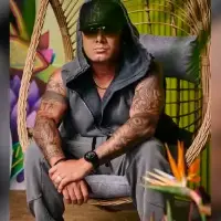EN FOTOS: Wisin se mostró sin gafas y sorprendió a más de uno
