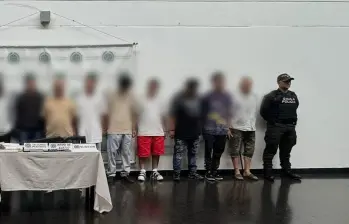 Los 17 capturados ya fueron dejados a disposición de la Fiscalía. FOTO Alcaldía de Bello. 