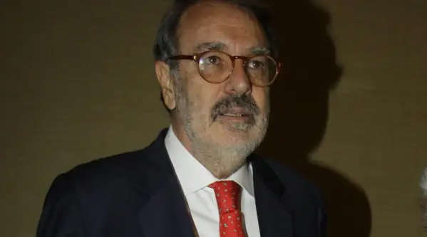 El empresario y periodista Felipe López Caballero, fundador y exdirector de la revista Semana se refirió frente al caso Uribe y sus repercusiones para las elecciones de 2026. Imagen, Colprensa. 