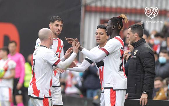Falcao García superó las molestias que tenía y este sábado sumó minutos con su equipo. Foto: @RayoVallecano