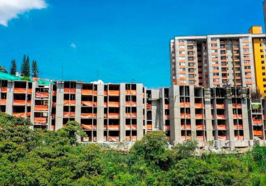 El precio máximo de la VIS en las principales ciudades del país ya ronda los $262 millones, casi el triple de lo que costaba hace una década. FOTO: CAMILO SUÁREZ