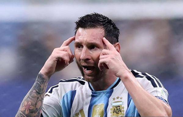 Lionel Messi se preparó de manera especial para vivir su último Mundial con Argentina y ya está en la final el busca de su bicampeonato. FOTO GETTY
