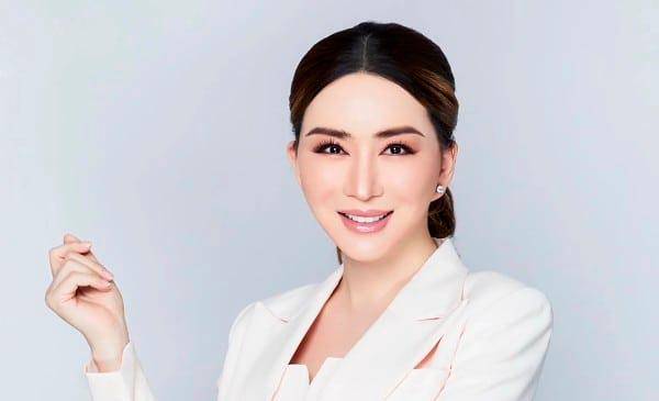 Anne Jakapong Jakrajutatip anunció la adquisición de Miss Universo. FOTO CORTESÍA
