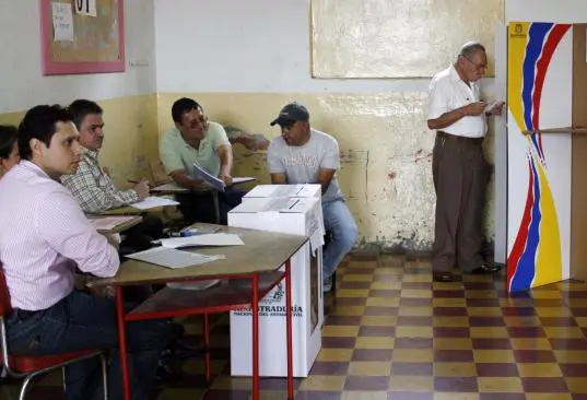CNE reporta cifra récord de 373.612 testigos electorales para elecciones presidenciales