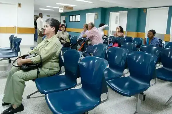 Según Fedesarrollo, la prioridad del próximo Gobierno debe ser garantizar la sostenibilidad financiera y mejorar los resultados para los pacientes. FOTO EL COLOMBIANO