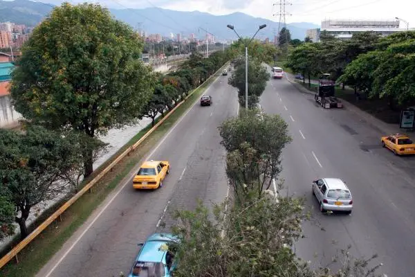 No gaste la prima con una multa y revise el pico y placa de este lunes en Medellín
