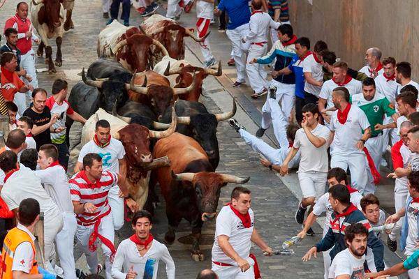 La celebración del San Fermín vuelve después de dos años debido a restricciones por la covid-19. FOTO: EFE