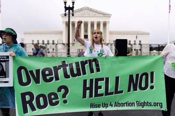 A 21 millones de mujeres asciende la prohibición de practicarse un aborto en Estados Unidos. FOTO: EFE