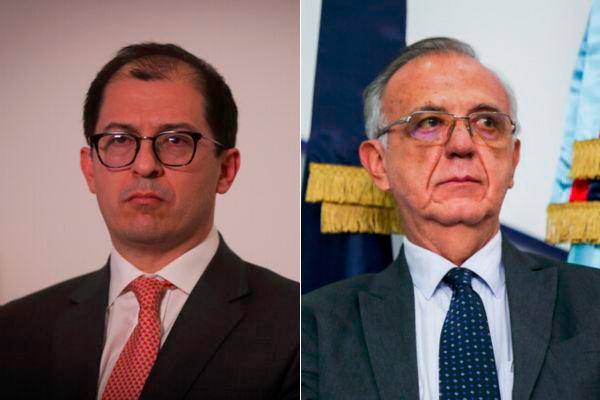 El fiscal, Francisco Barbosa, y el ministro de Defensa, Iván Velásquez, protagonizaron otro choque entre el ente acusador y el Gobierno. FOTOS: Cortesía