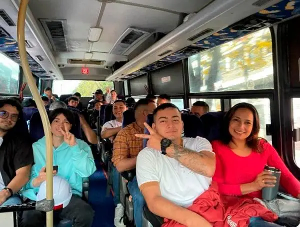 El accidente ocurrió cuando el bus transitaba por el puente Helicoidal de Calarcá (Quindío). FOTO CAPTURA DE VIDEO Y CORTESÍA