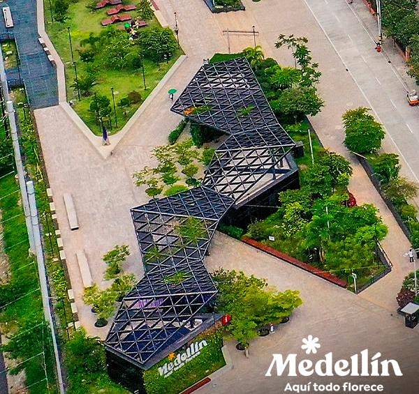 Parques del Río, un espacio que integra la ciudad con su río Aburrá-Medellín. 