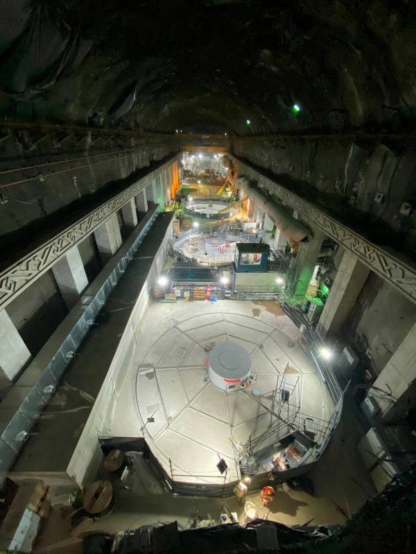 Aunque esta prueba fue un hito importante, todavía falta la prueba más rigurosa, en la que se exigirá la máxima potencia de las turbinas. En la foto, una vista de la casa de máquinas Foto: Cortesía EPM