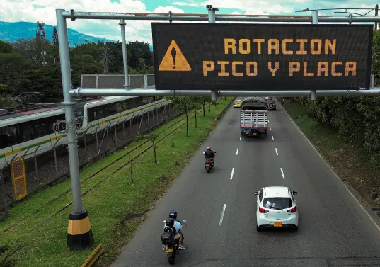 La medida regirá en los 10 municipios del Valle de Aburrá, aunque la rotación actual estará hasta el viernes 1 de agosto. FOTO: CAMILO SUÁREZ
