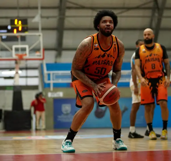 El norteamericano Marcus Weathers es otra de las caras nuevas que tiene Paisas en la Liga Profesional, este sábado en el Iván de Bedout debutarán como locales. FOTO CORTESÍA DPB