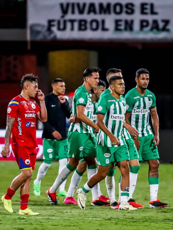 Vivamos el fútbol en paz, es mensaje de los aficionados de la tribuna Sur. FOTO: Jaime Perez