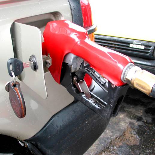 El precio promedio del galón de gasolina en Medellín es $13.973. FOTO archivo