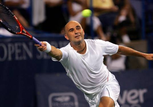 Andre Agassi contó en sus memorias sobre los dolores: “Soy un hombre joven, relativamente joven. Tengo treinta y seis años. Pero despierto como si tuviera noventa y seis”. Foto: Getty Images
