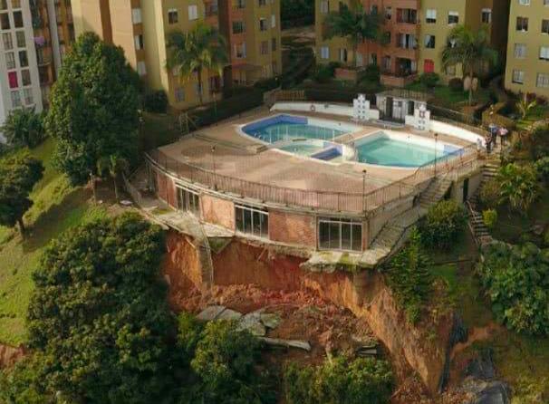 Como primera medida, el Dagrd ordenó el cierre preventivo de la vía teniendo en cuenta la condición del riesgo de deslizamiento activo que persiste en la zona. Foto Cortesía
