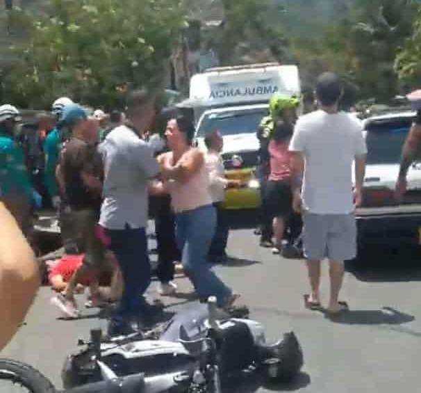El motociclista fue trasladado a la Secretaría de Movilidad para practicarle prueba de alcoholemia. FOTO: CORTESÍA