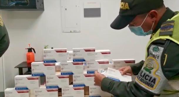 Buscaban vender medicamento como vacuna covid en Medellin