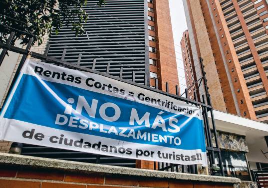 El Concejo de Medellín debate las regulaciones que se podrían implementar a la vivienda turística en el POT. FOTO El Colombiano