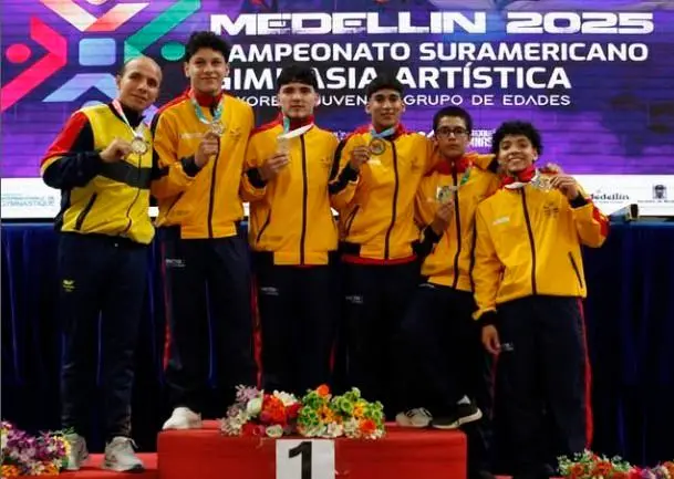El equipo masculino de Colombia se llevó el primer puesto en el Suramericano disputado en Medellín, ahora el turno es para las categorías inferiores. FOTO CORTESÍA 