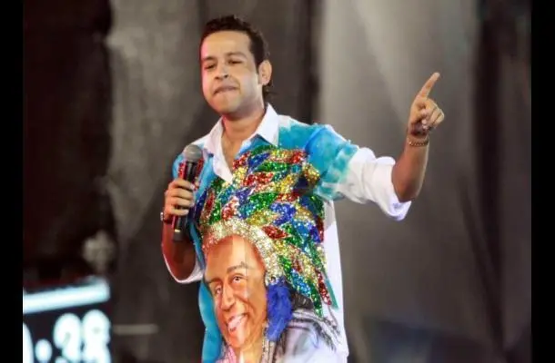 El video, grabado minutos antes del accidente que le costó la vida a Martín Elías, lo muestra sonriente y cercano con sus seguidores tras su último concierto en Coveñas, Sucre. FOTO: Colprensa