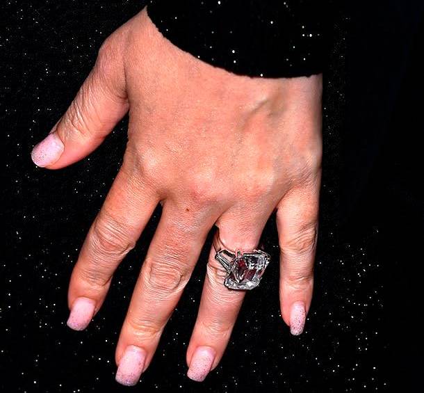 Este es el anillo de Mariah Carey. FOTO Getty