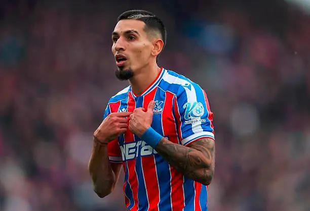 Daniel Muñoz estuvo ausente en la victoria del Crystal Palace por la fecha 14 de la Premier. FOTO @CPFC