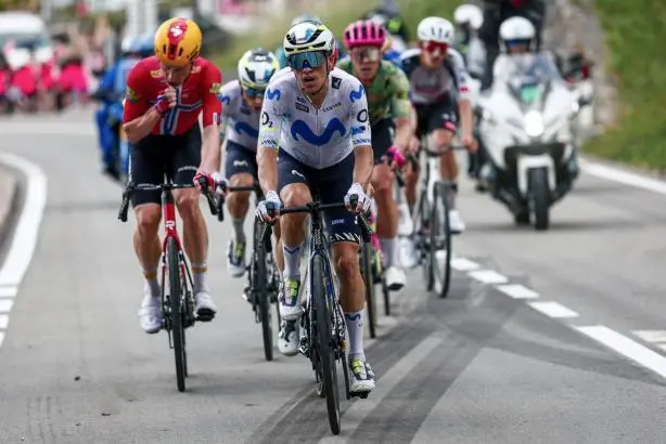 El ciclista boyacense Einer Rubio hizo una buena presentación en la novena etapa del Giro de Italia. Foto: toamada del x de @MovistarTeam